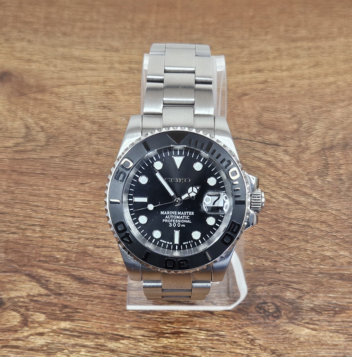 Yacht Style | Black Dial Black Bezel