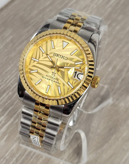 Fluted Two Tone Case Seiko Custom, Gold Palm Dial