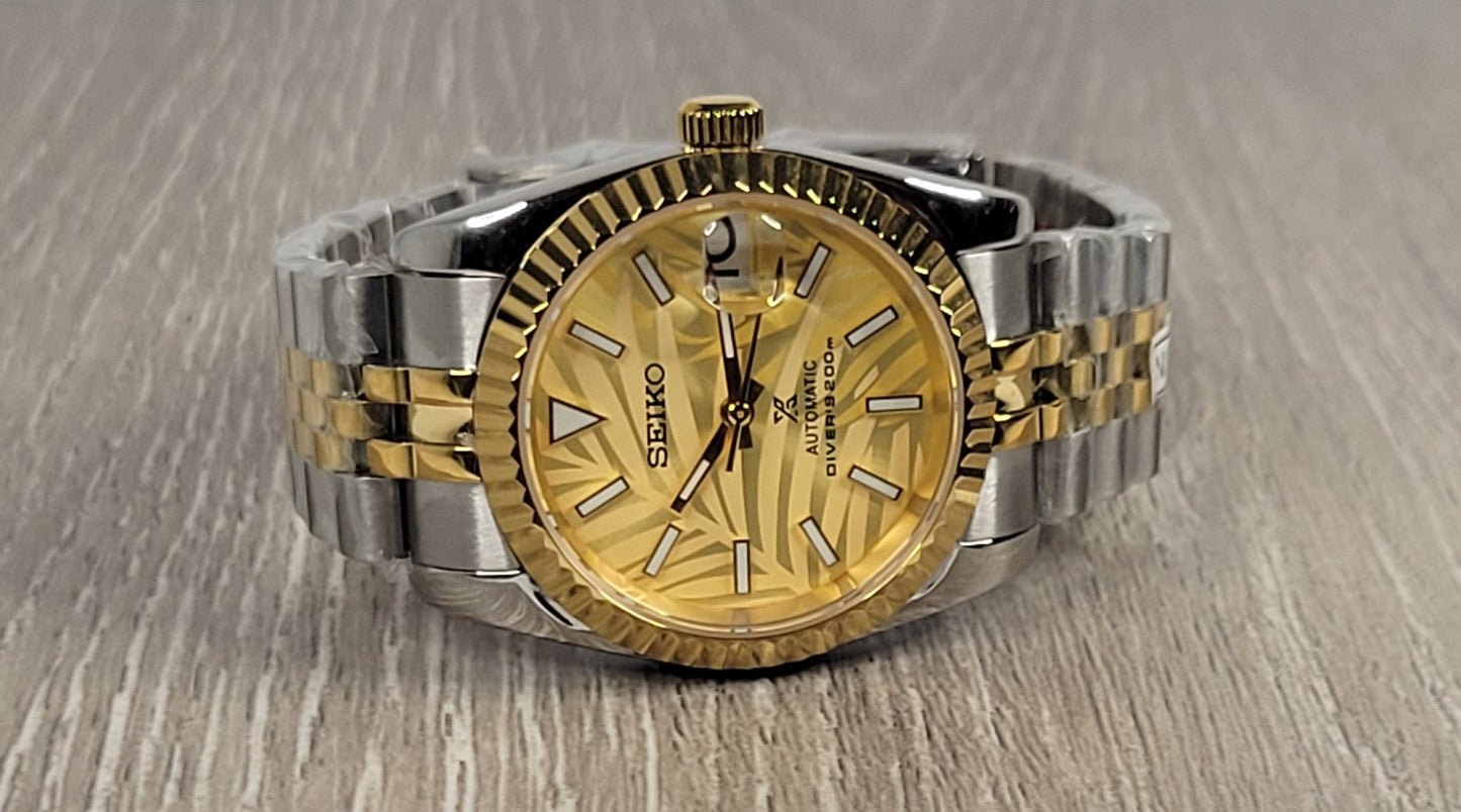 Fluted Two Tone Case Seiko Custom, Gold Palm Dial