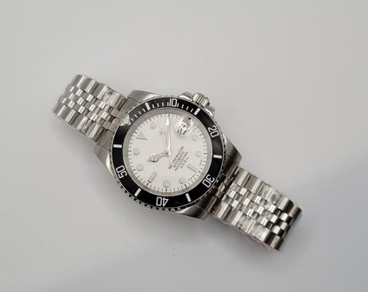 Custom SUB | White /Black