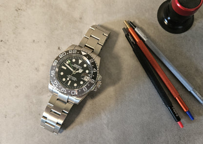 GMT Master | Bruce Wayne