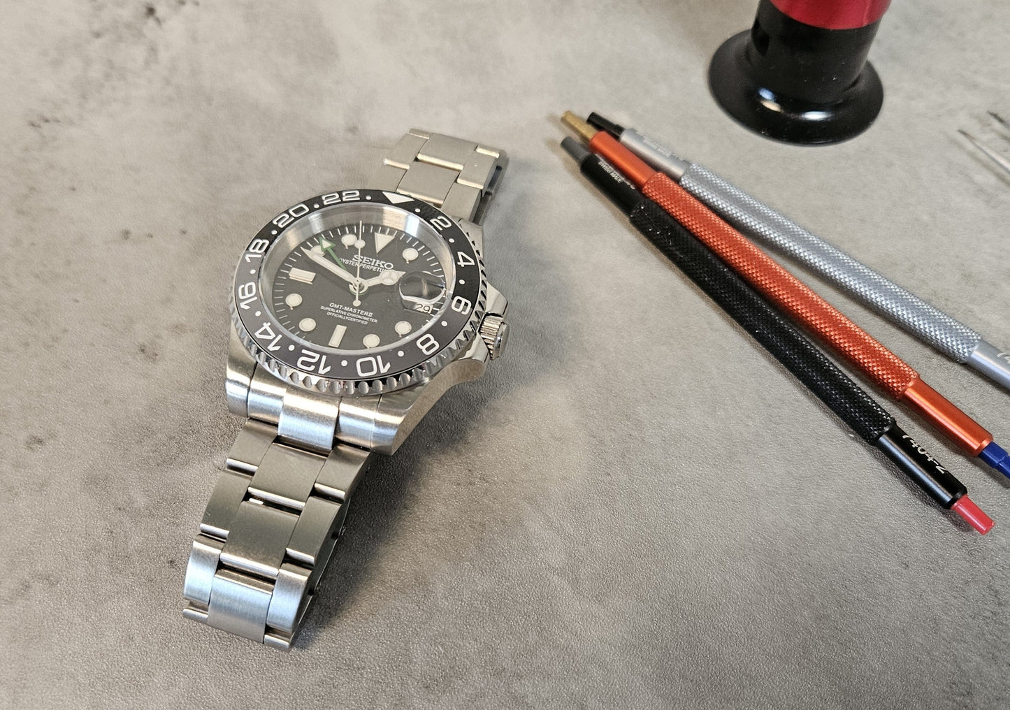 GMT Master | Bruce Wayne