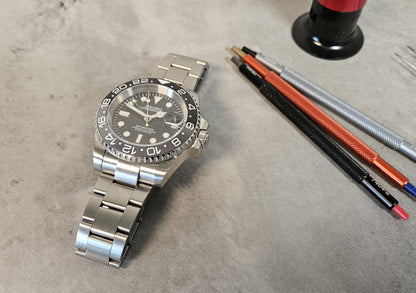 GMT Master | Bruce Wayne