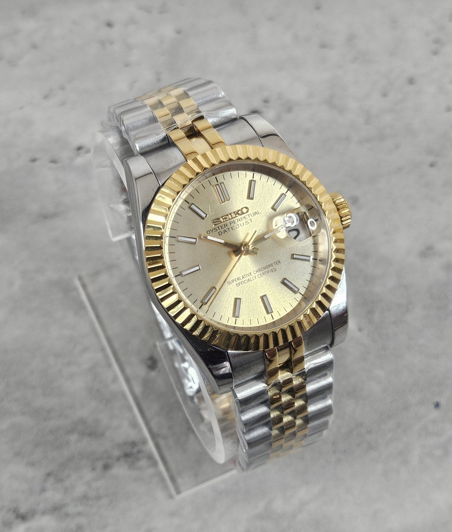 39mm Fluted Case Seiko Custom Mod Watch DateJust Dial, Two Tone Case, Sapphire -Seiko NH35 Movement - Sunshine Custom Watch