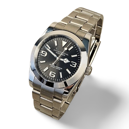 Explorer Classic | Black