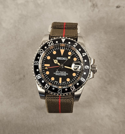 GMT-Master-Vintage-parachute-001