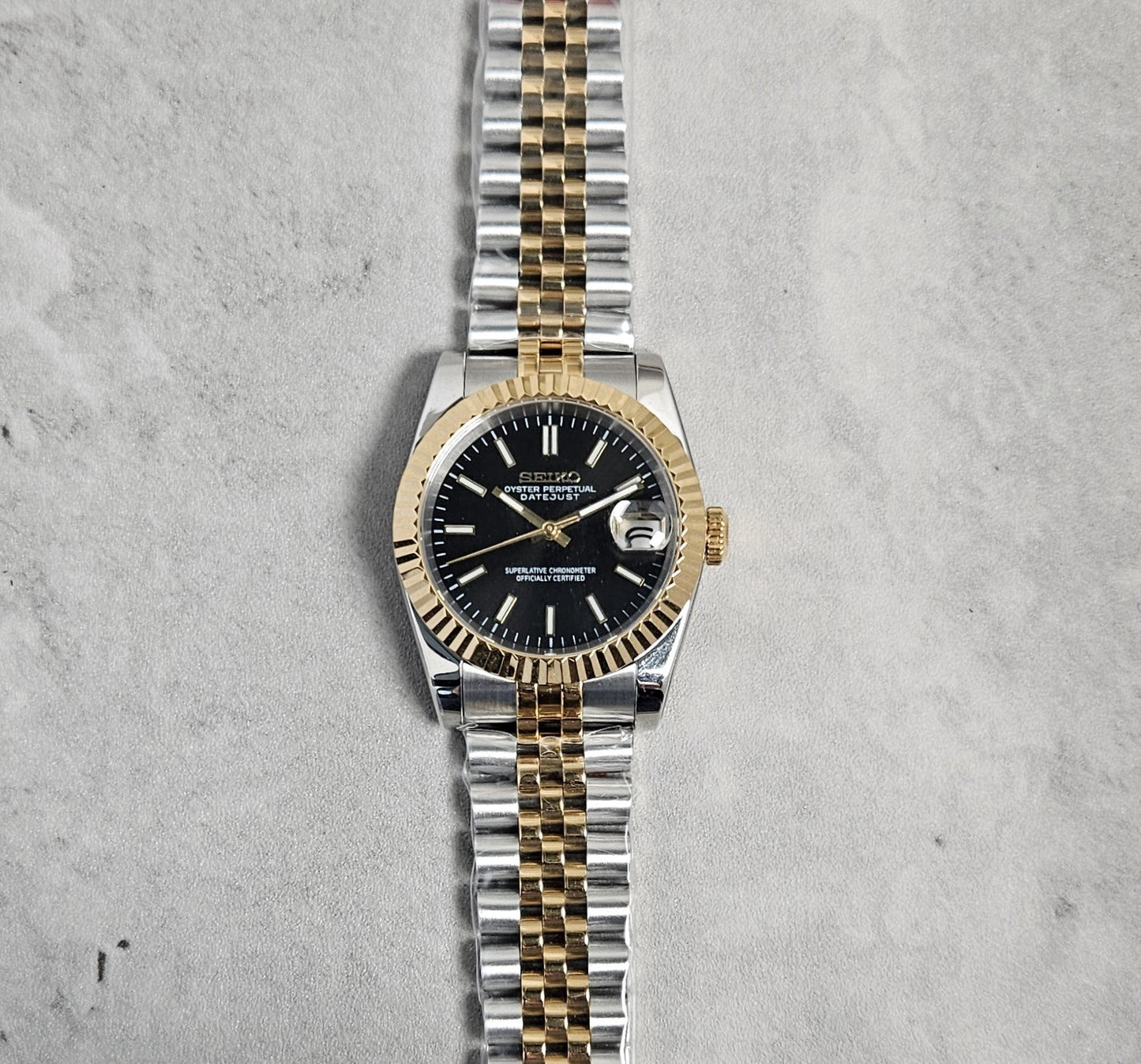 Fluted Case Seiko Custom Mod Watch Choice of Dial Colors, DateJust Dial, Two Tone Case - Sunshine Custom Watch