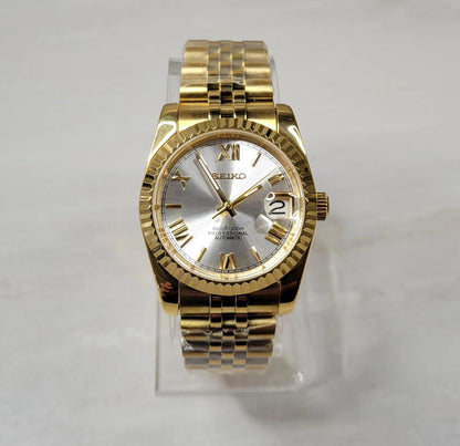 Fluted Case Seiko Custom Mod Watch, Roman Numerals, Gold Case, Sapphire - Seiko NH35 Movement - Sunshine Custom Watch