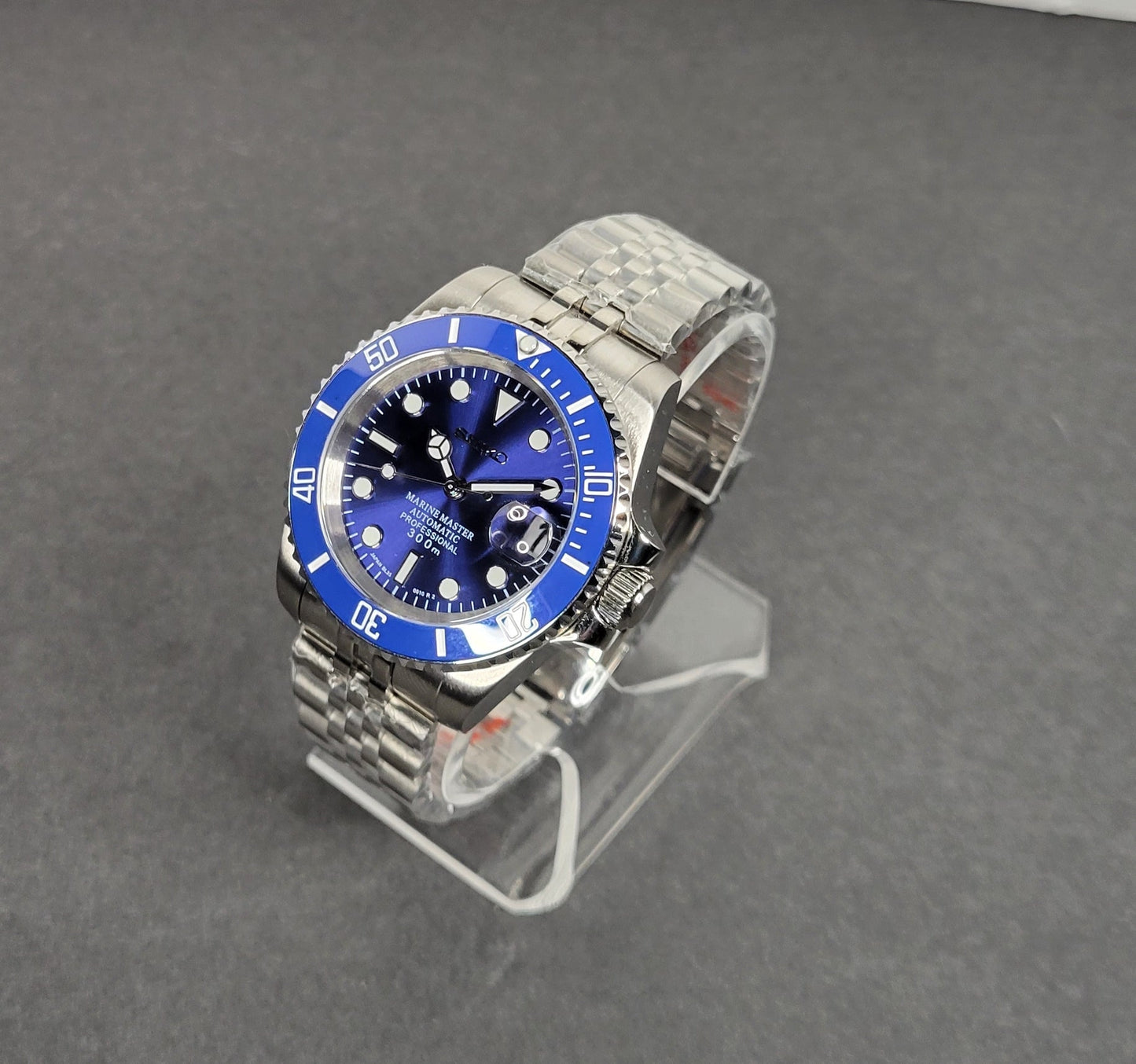 Seiko Custom Mod Watch Blue Dial, Blue Ceramic Bezel, Sapphire - Powered by NH35 Automatic Movement - Sunshine Custom Watch