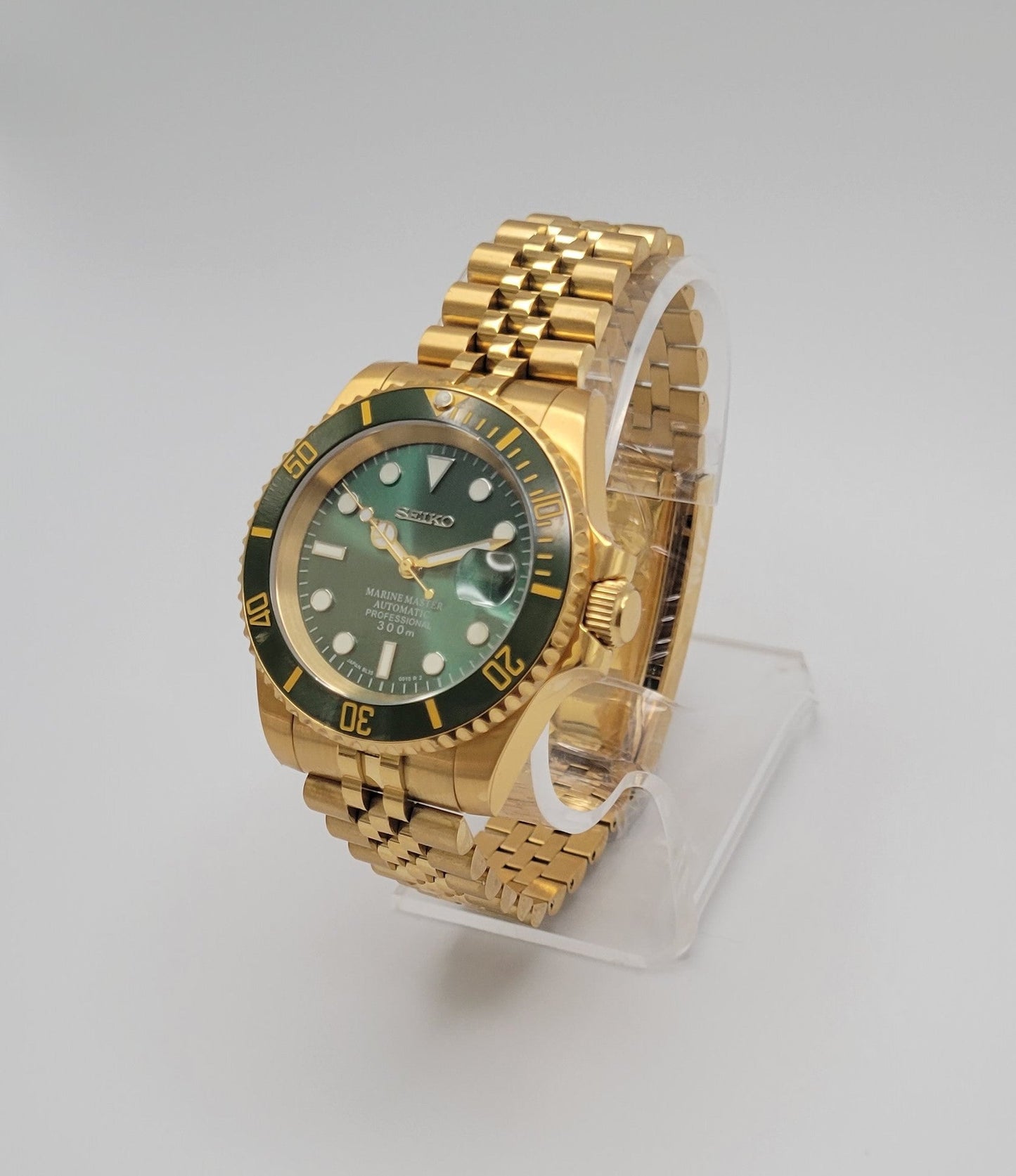 Seiko Custom Mod Watch Build - Gold with Green Dial and matching Ceramic Bezel Seiko NH35 Automatic  Sunshine Custom Watch