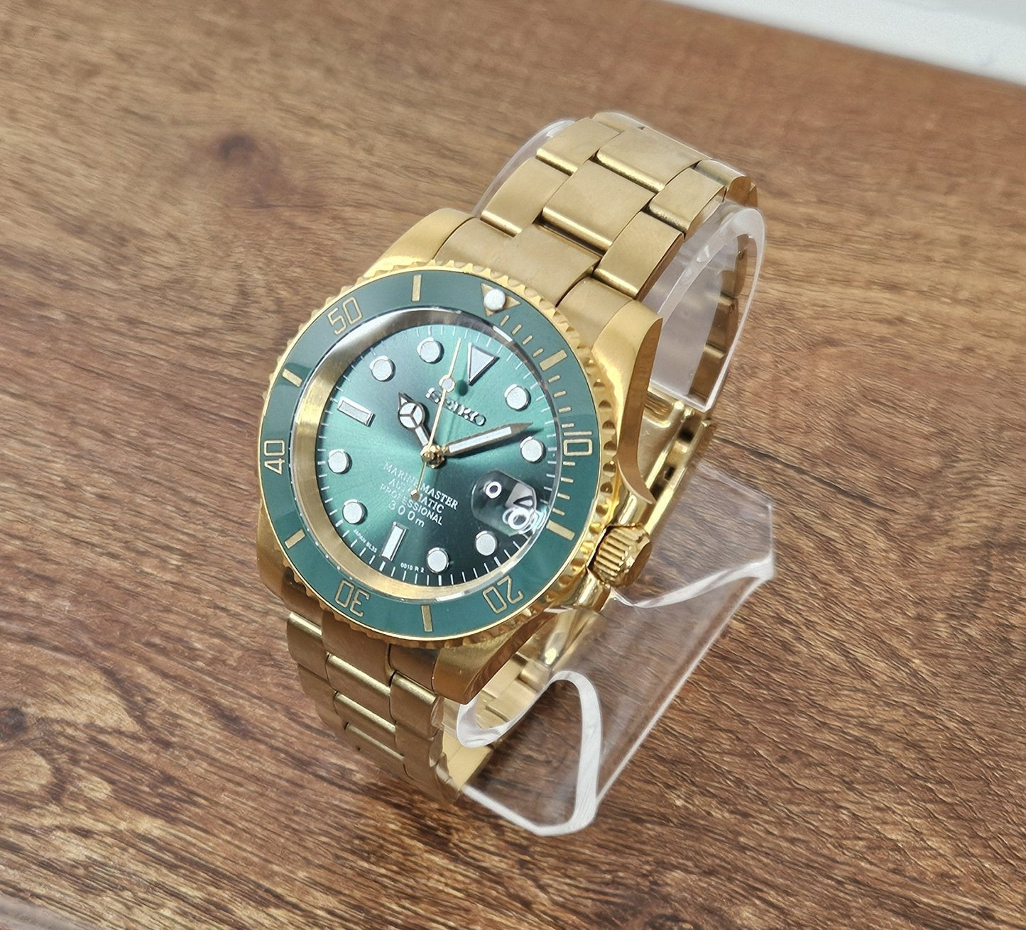 Seiko Custom Mod Watch Build - Gold with Green Dial and matching Ceramic Bezel Seiko NH35 Automatic  Sunshine Custom Watch