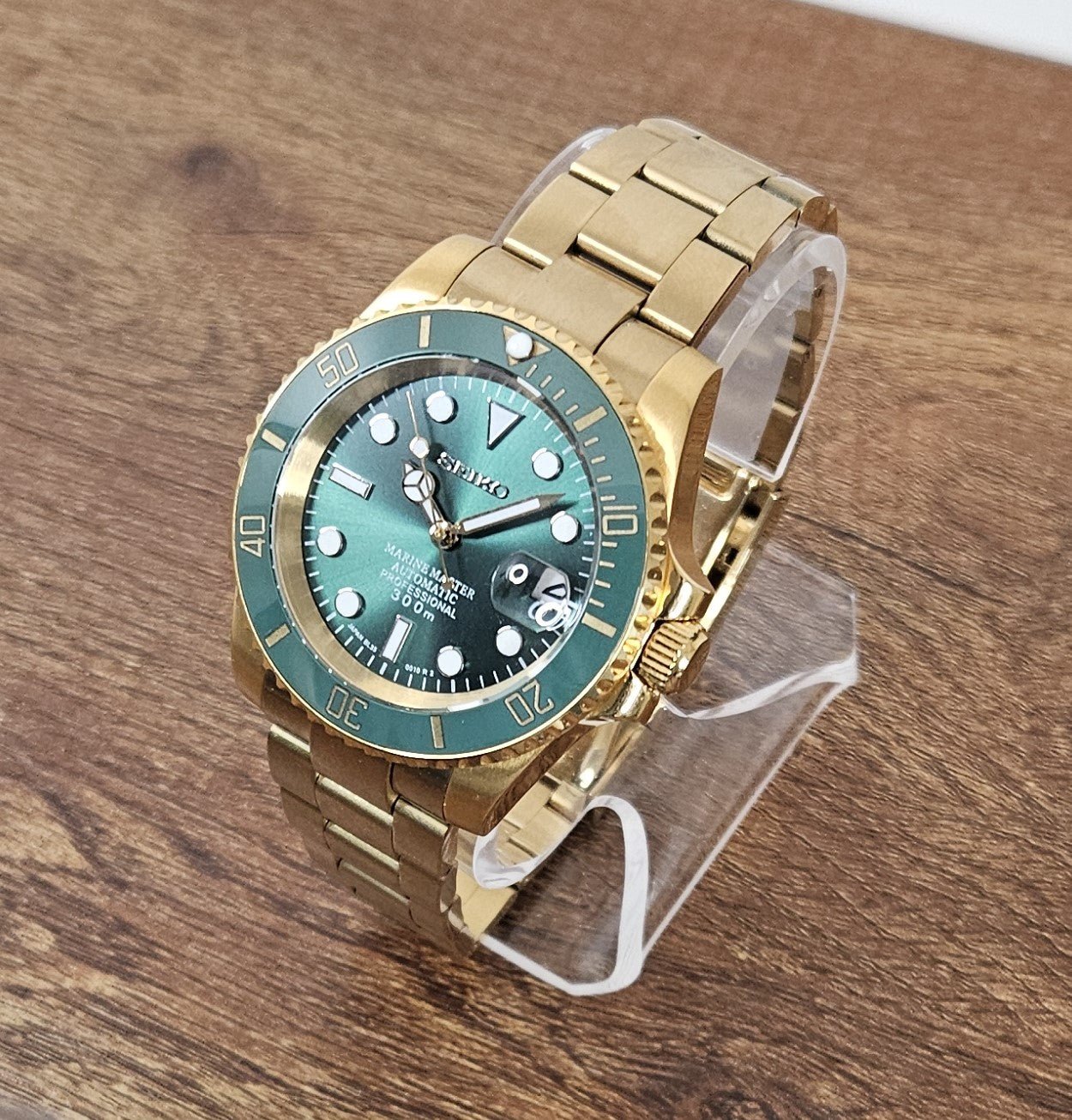 Seiko Custom Mod Watch Build - Gold with Green Dial and matching Ceramic Bezel Seiko NH35 Automatic  Sunshine Custom Watch